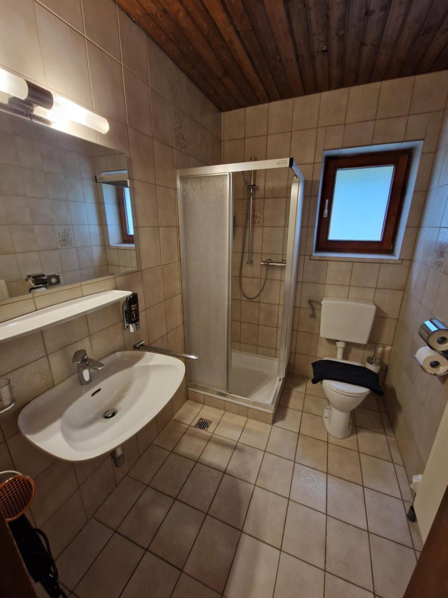 Bed & Breakfast Garni Baerenwirt Leutasch